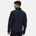 Gris - noir - Pack Shot - Regatta - Veste Softshell HYDROFORCE - Homme