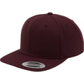 Bordeaux-Bordeaux - Front - Yupoong - Casquette ajustable classique - Homme