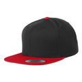 Noir-Rouge - Front - Yupoong - Casquette de baseball à visière plate - Adulte unisexe